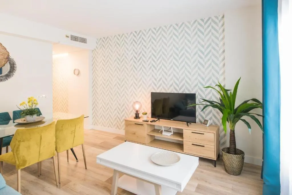 Stylish And Bright Apartment Malaga 0*,
