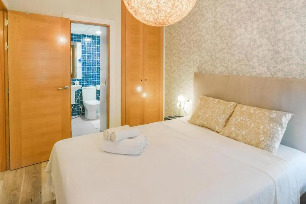 Stylish And Bright Apartment Málaga